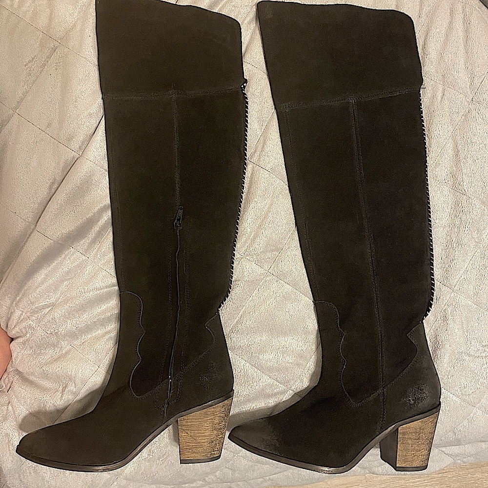 Atro Knee High Boot
COCONUTS BY MATISSE